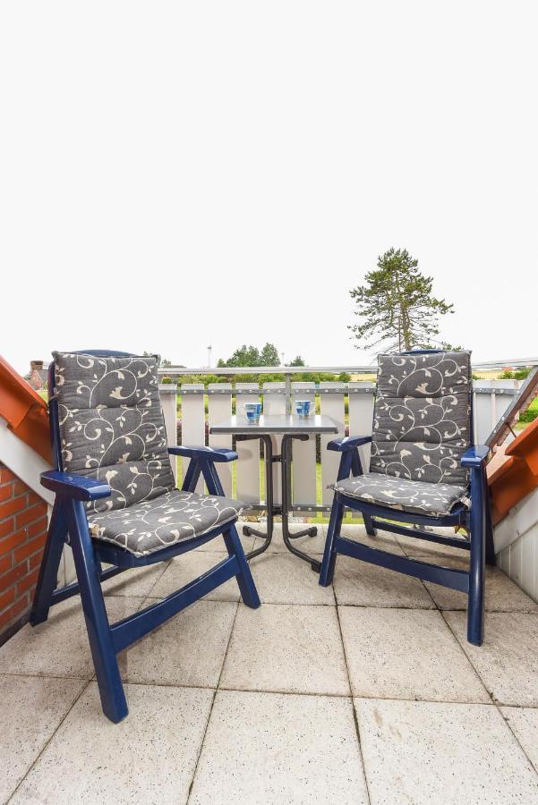 Ferienwohnungen Im Haus Flinthoern Neuharlingersiel Exterior foto